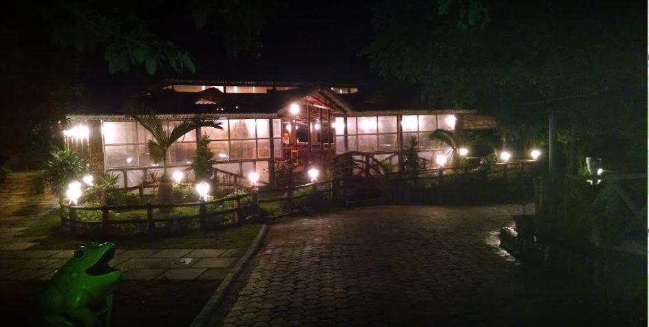 Shangri La Jungle Village Molem Exterior photo